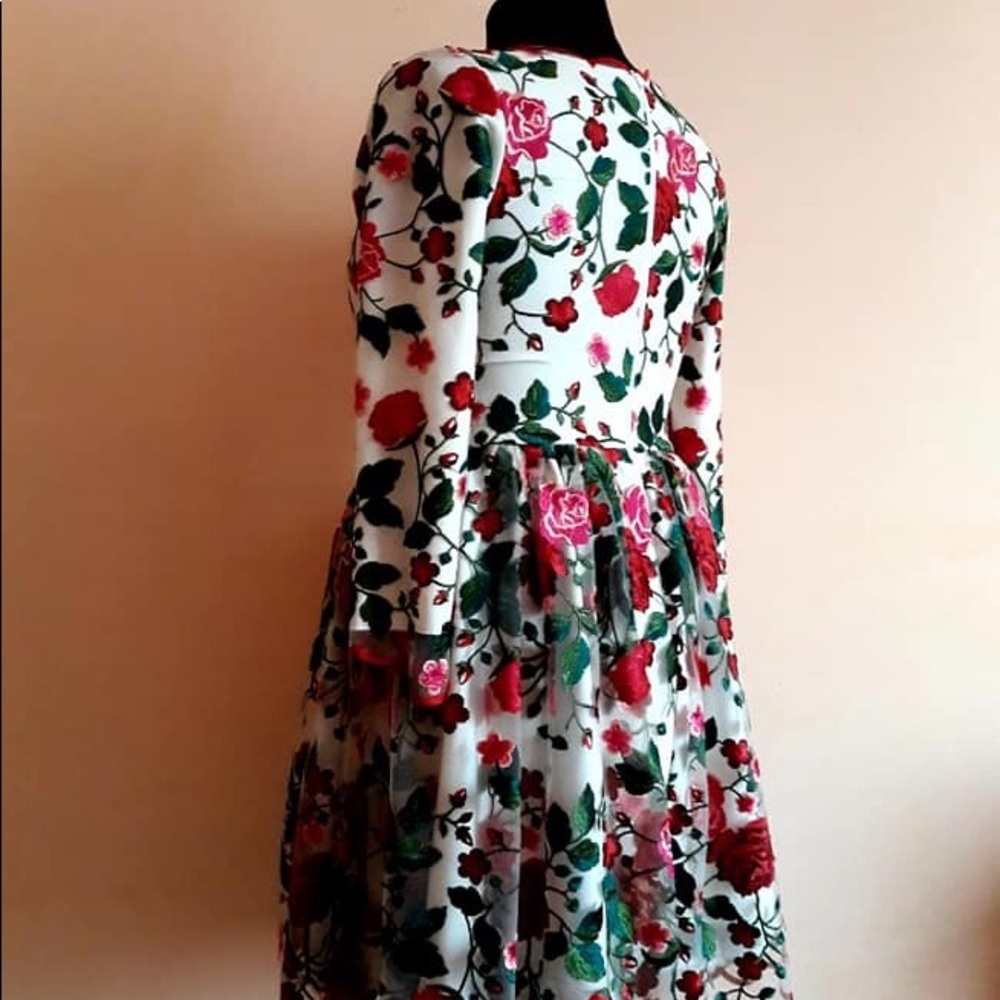 Dress - Picture 3 of 5